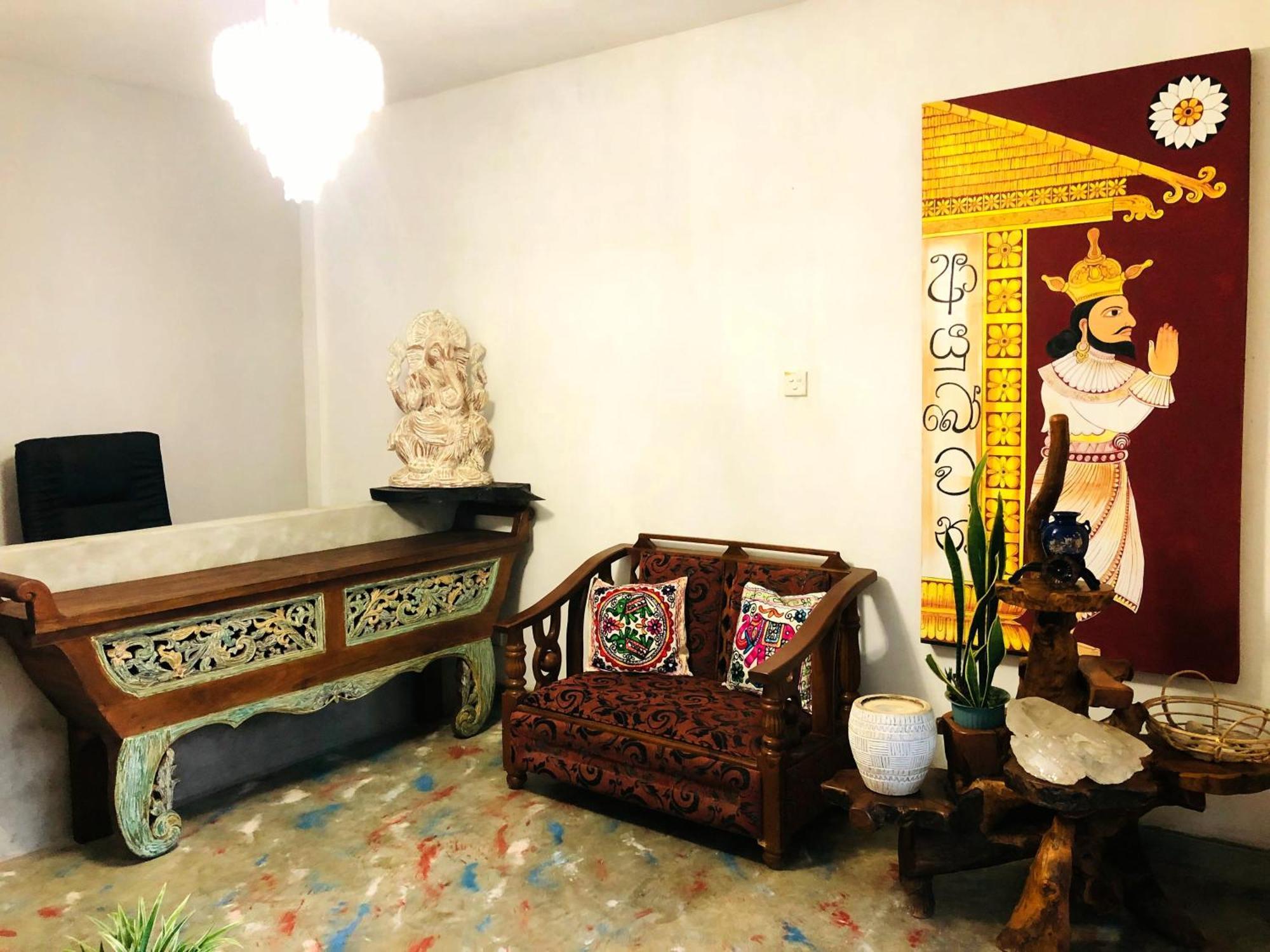 Barefoot Inn Канди Экстерьер фото